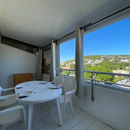 Apartment A Sete: Veranda, Parking, Ascenseur, A 300m - Fr-1-338-44