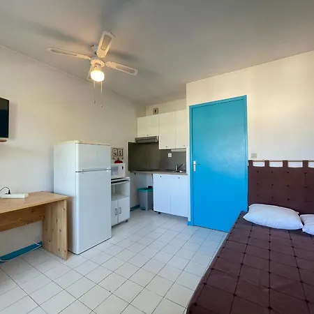 A Sete: Veranda, Parking, Ascenseur, A 300m - Fr-1-338-44 Apartment *